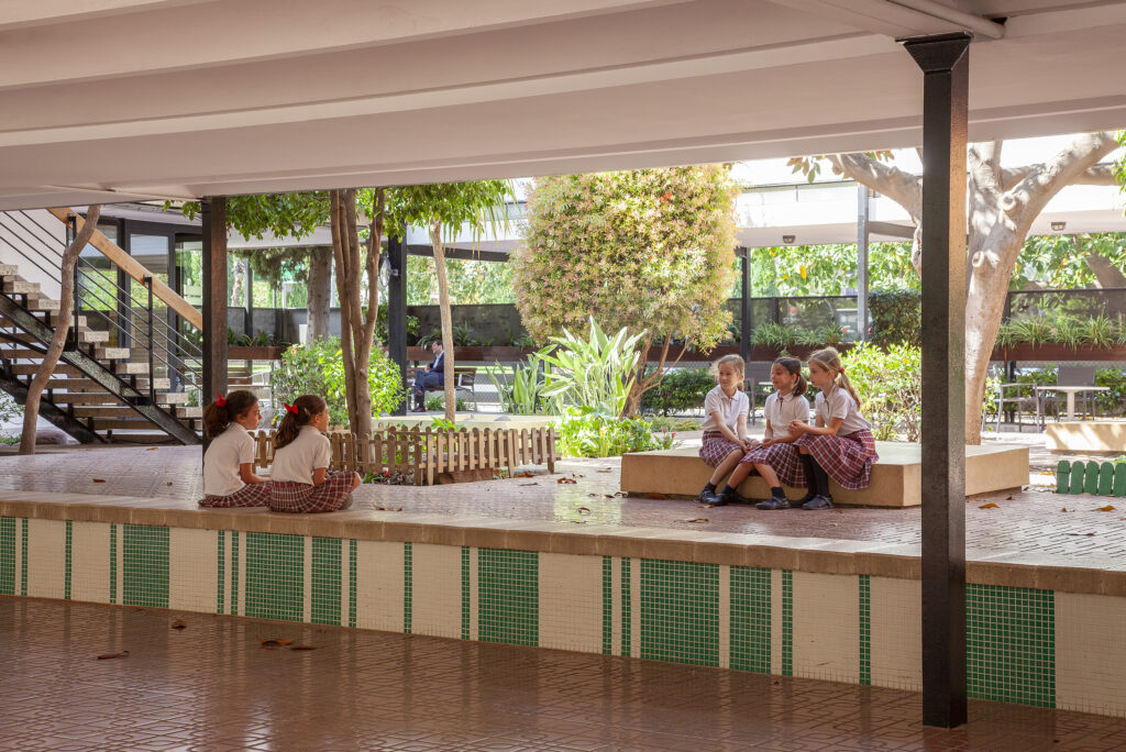 servicios colegio guadalaviar